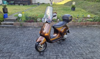 Piaggio Vespa Motorroller ET4 125